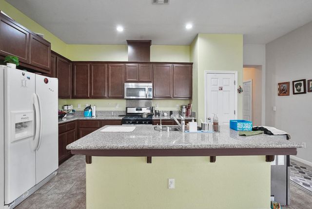 1959 Vistana Dr, Atwater, CA 95301