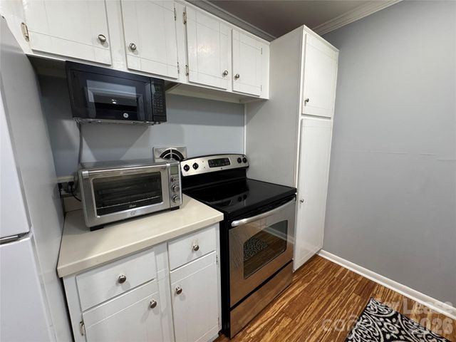 1323 Queens Road 303, Charlotte, NC 28207