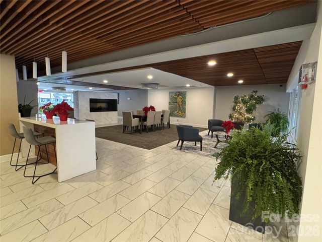 1323 Queens Road 303, Charlotte, NC 28207