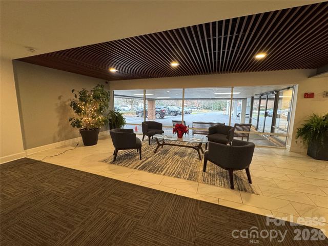 1323 Queens Road 303, Charlotte, NC 28207