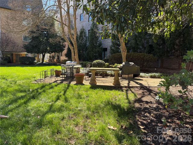 1323 Queens Road 303, Charlotte, NC 28207