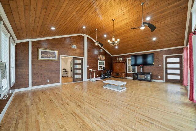 314 S Hastings Street, Irving, TX 75060