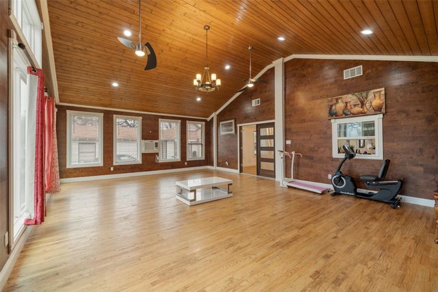 314 S Hastings Street, Irving, TX 75060