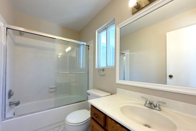 424 Le Parc Circle, Buffalo Grove, IL 60089