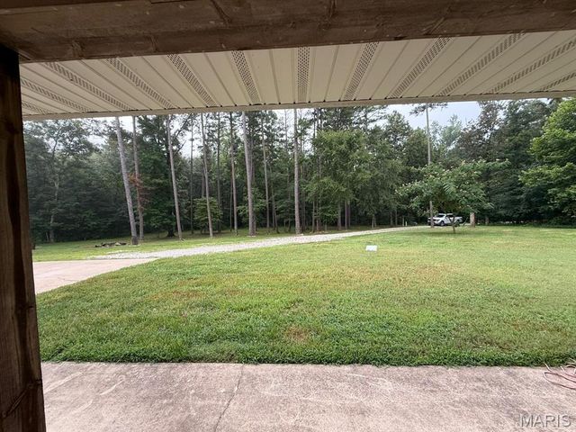 333 County Road 427, Poplar Bluff, MO 63901