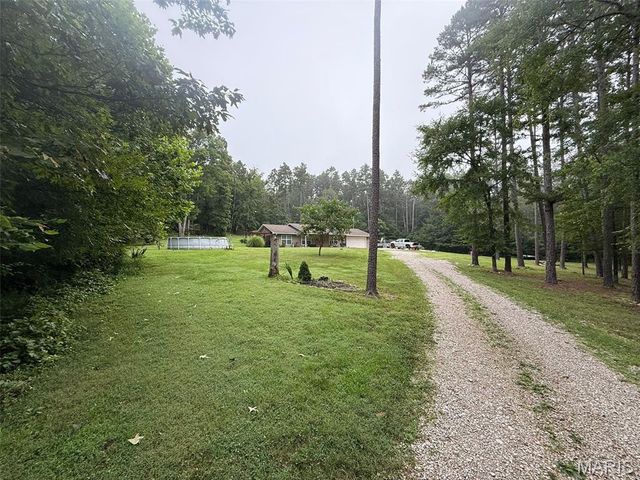 333 County Road 427, Poplar Bluff, MO 63901