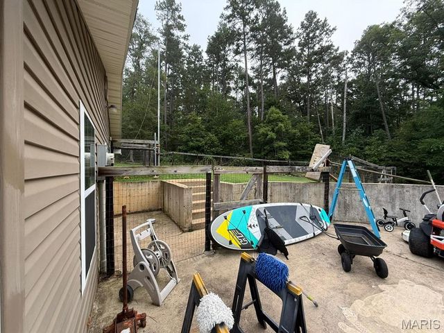 333 County Road 427, Poplar Bluff, MO 63901