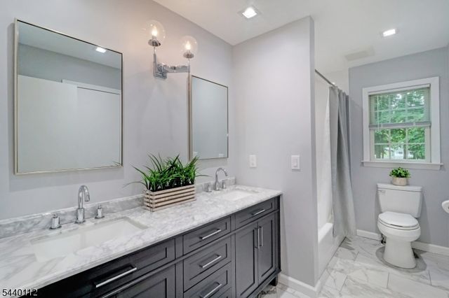 7 Village Rd, Florham Park Boro, NJ 07932