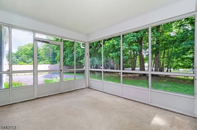 7 Village Rd, Florham Park Boro, NJ 07932
