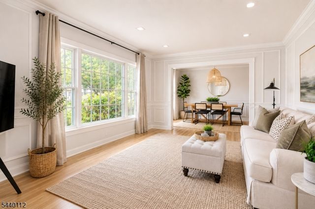 7 Village Rd, Florham Park Boro, NJ 07932
