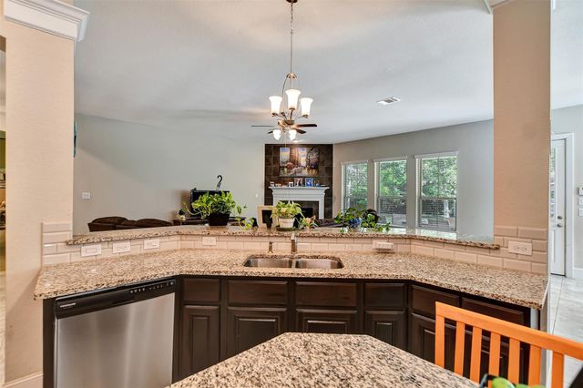 25703 Penguin Street, Magnolia, TX 77355