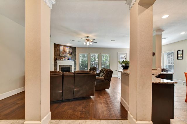 25703 Penguin Street, Magnolia, TX 77355