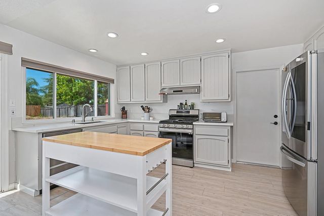 8351 Carrick Ct, Citrus Heights, CA 95610