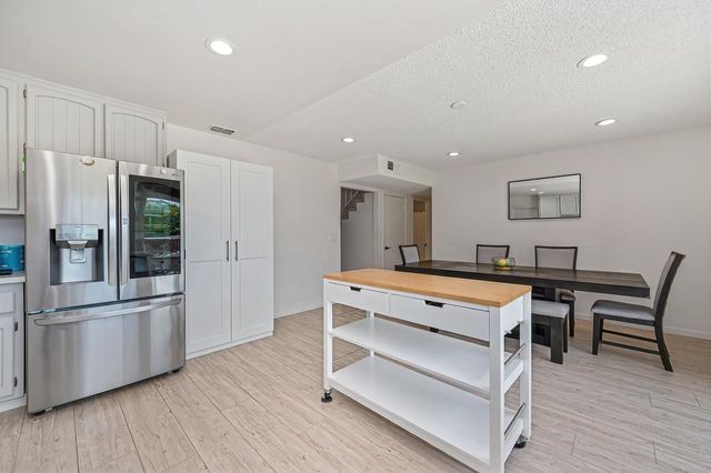 8351 Carrick Ct, Citrus Heights, CA 95610
