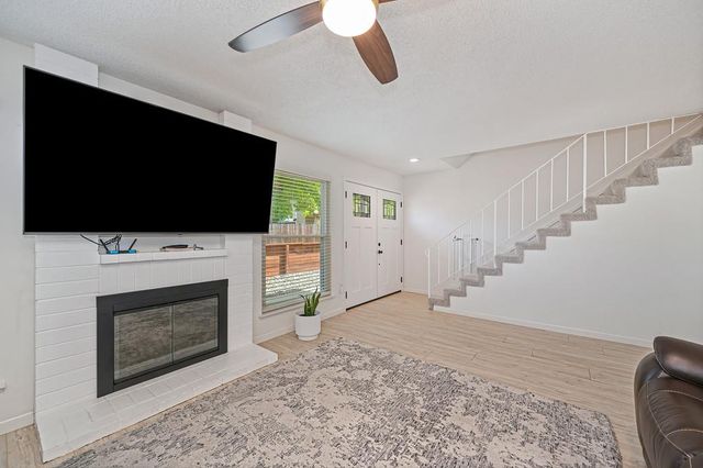 8351 Carrick Ct, Citrus Heights, CA 95610