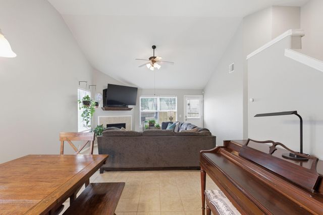 19914 Nandina Knoll, Richmond, TX 77407