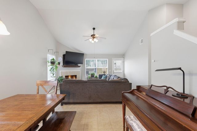 19914 Nandina Knoll, Richmond, TX 77407