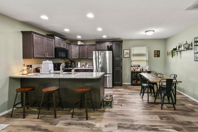 1360 S Rome Avenue, Republic, MO 65738