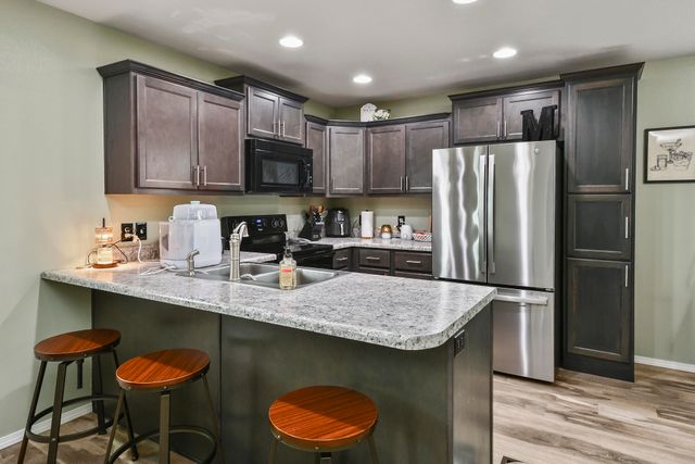 1360 S Rome Avenue, Republic, MO 65738