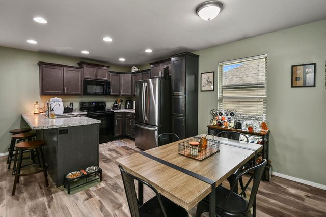 1360 S Rome Avenue, Republic, MO 65738
