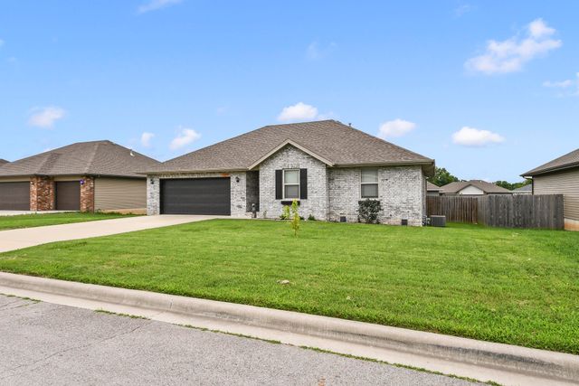 1360 S Rome Avenue, Republic, MO 65738