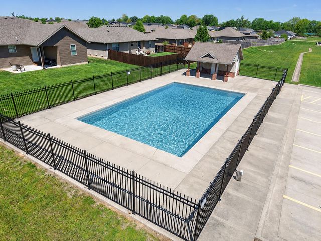 1360 S Rome Avenue, Republic, MO 65738