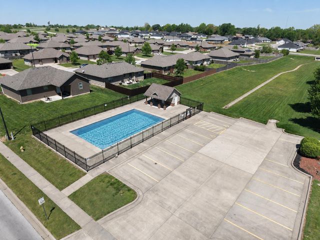 1360 S Rome Avenue, Republic, MO 65738