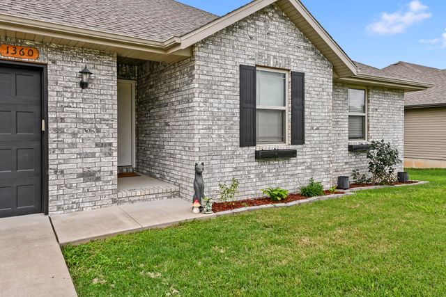 1360 S Rome Avenue, Republic, MO 65738