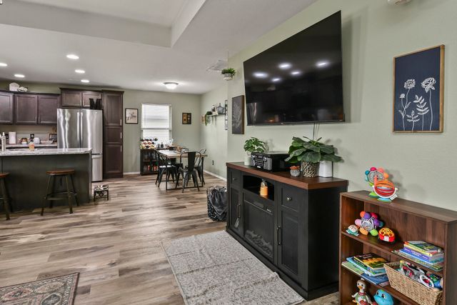 1360 S Rome Avenue, Republic, MO 65738