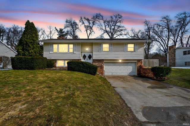 1558 N Bay Drive, Elkhart, IN 46514