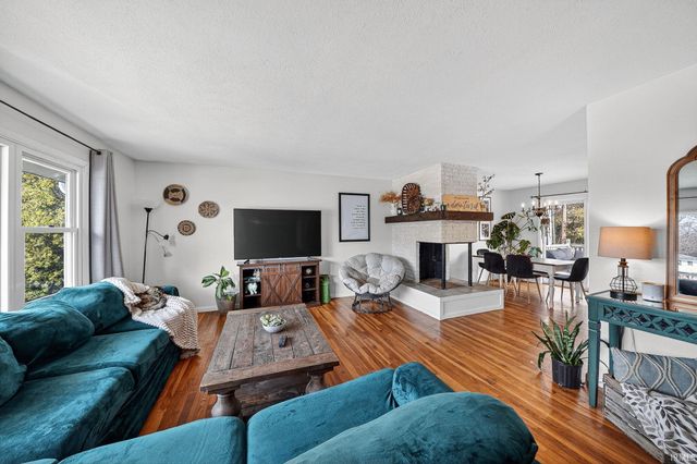 1558 N Bay Drive, Elkhart, IN 46514