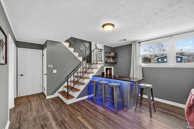 1558 N Bay Drive, Elkhart, IN 46514