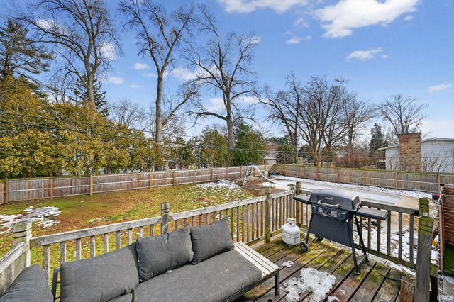 1558 N Bay Drive, Elkhart, IN 46514