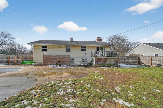 1558 N Bay Drive, Elkhart, IN 46514