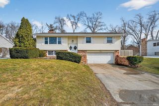 1558 N Bay Drive, Elkhart, IN 46514