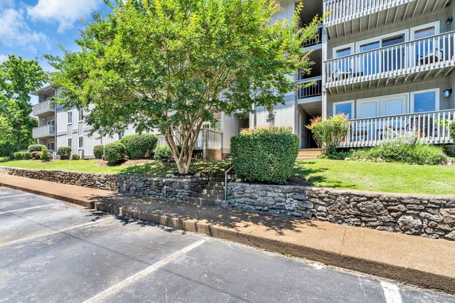 21 Vaughns Gap Rd Apt 88F, Nashville, TN 37205
