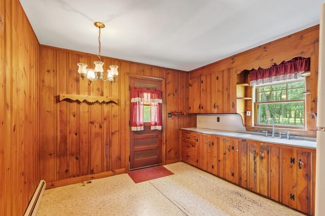 95 West Street, Lunenburg, MA 01462