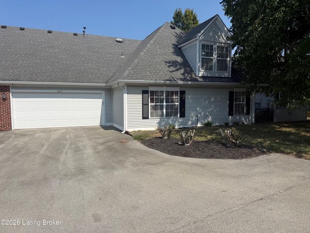 3013 Parkstone Ct, Louisville, KY 40241