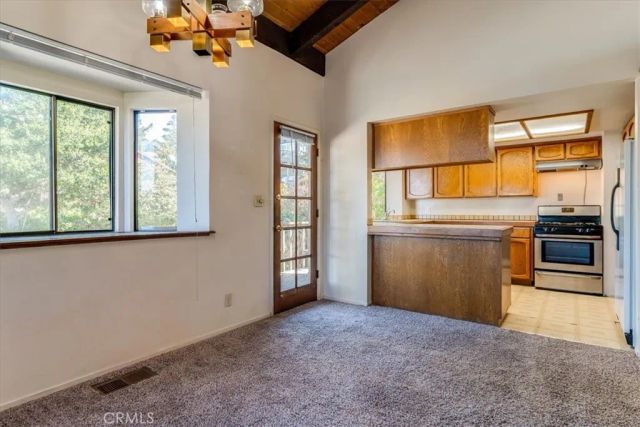 470 Warwick, Cambria, CA 93428