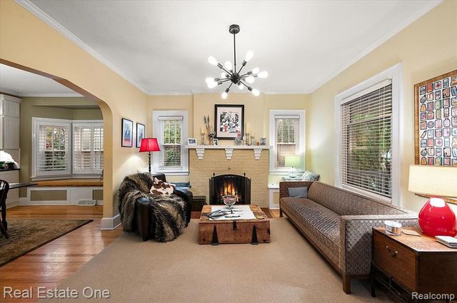 410 W 4th Street, Rochester, MI 48307