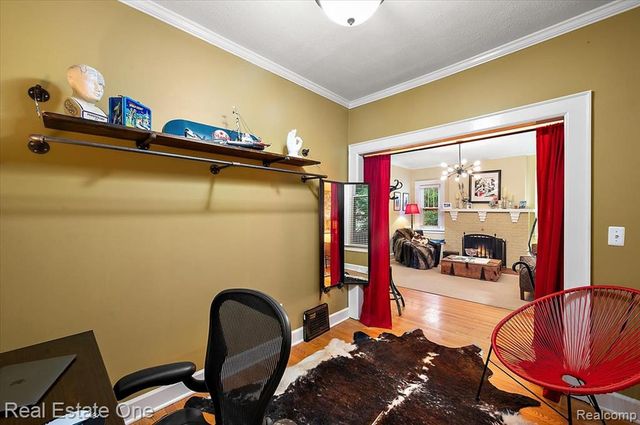 410 W 4th Street, Rochester, MI 48307