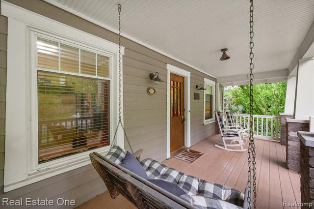 410 W 4th Street, Rochester, MI 48307