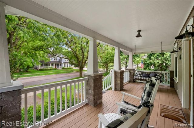 410 W 4th Street, Rochester, MI 48307