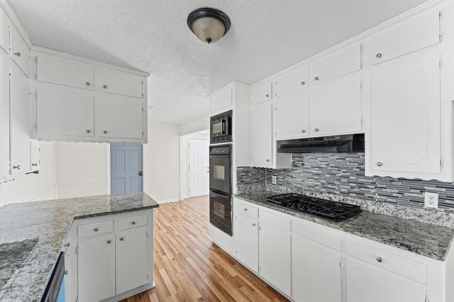 2709 Adams Street, Alvin, TX 77511