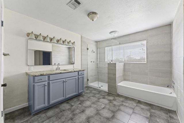 2709 Adams Street, Alvin, TX 77511