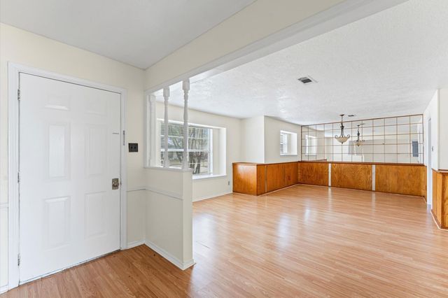 2709 Adams Street, Alvin, TX 77511