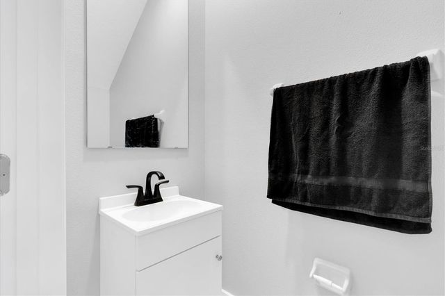 8249 CRESCENT OAKS DRIVE, New Port Richey, FL 34655