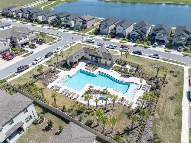 8249 CRESCENT OAKS DRIVE, New Port Richey, FL 34655