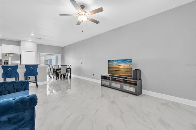 8249 CRESCENT OAKS DRIVE, New Port Richey, FL 34655