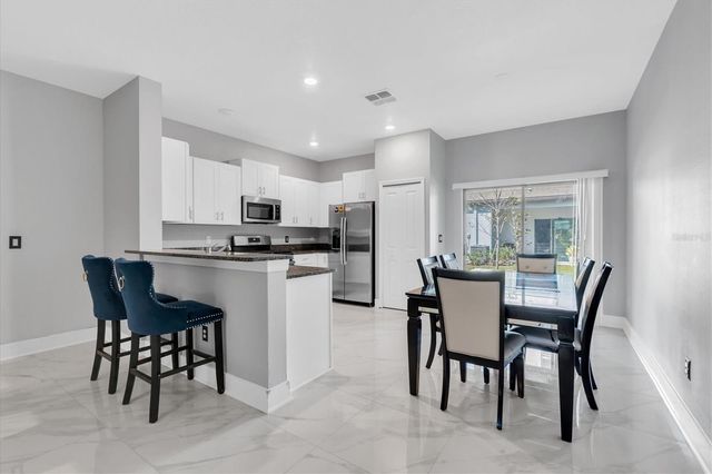 8249 CRESCENT OAKS DRIVE, New Port Richey, FL 34655